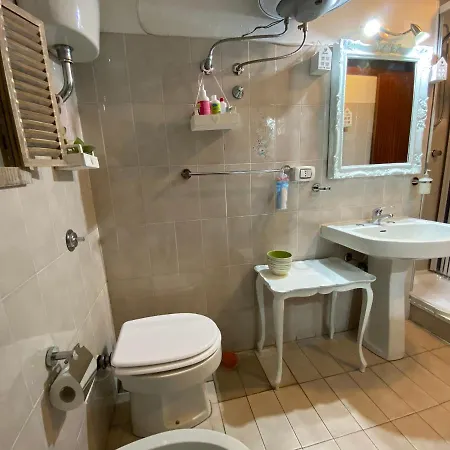 Lulu Marin Casa Vacanza Holiday home *