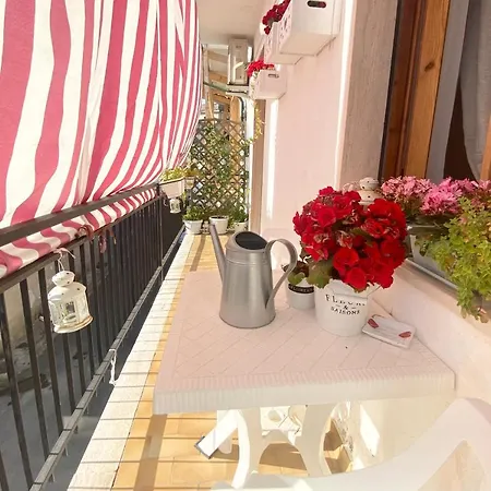 Lulu Marin Casa Vacanza Holiday home Scalea